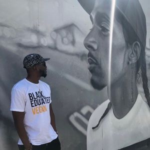 Meet your Posher, Derrick